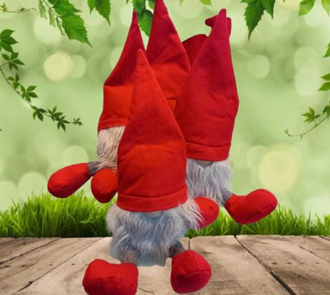 Gnomes with red hats Gnomes with red hats